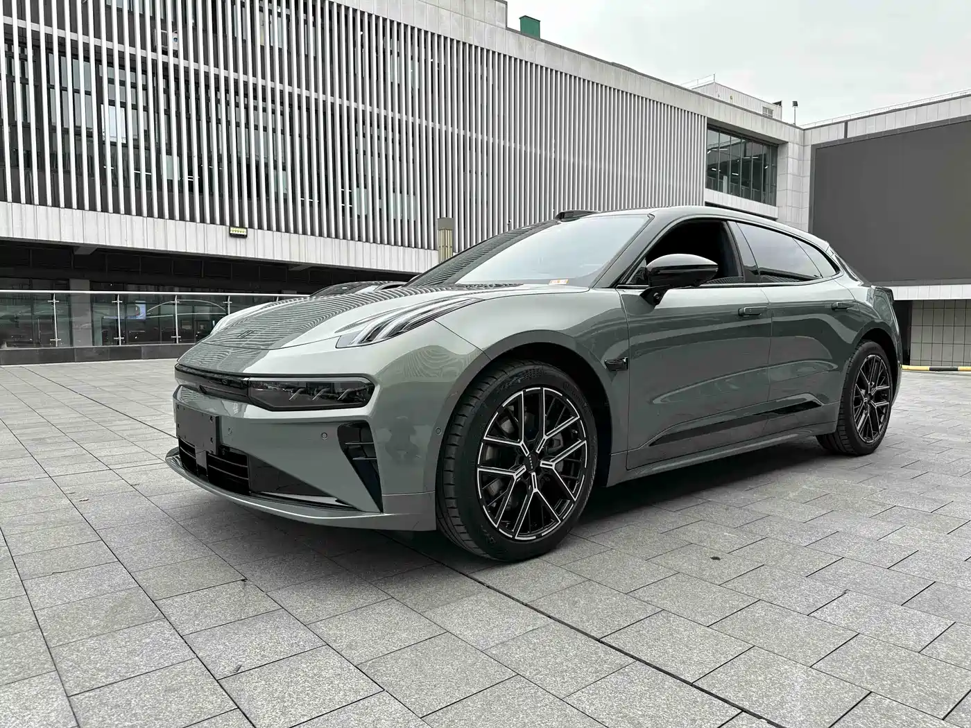 ZEEKR EXTREME KRYPTON 001