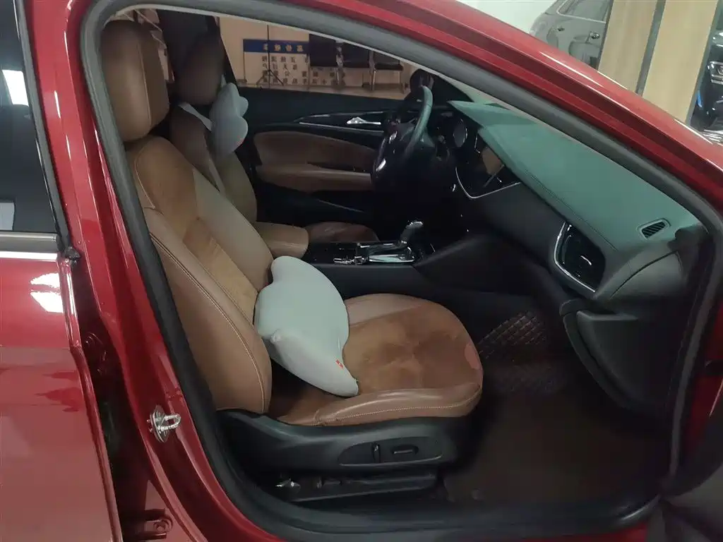 Buick Regal 2017 20T Luxury Model фото 20