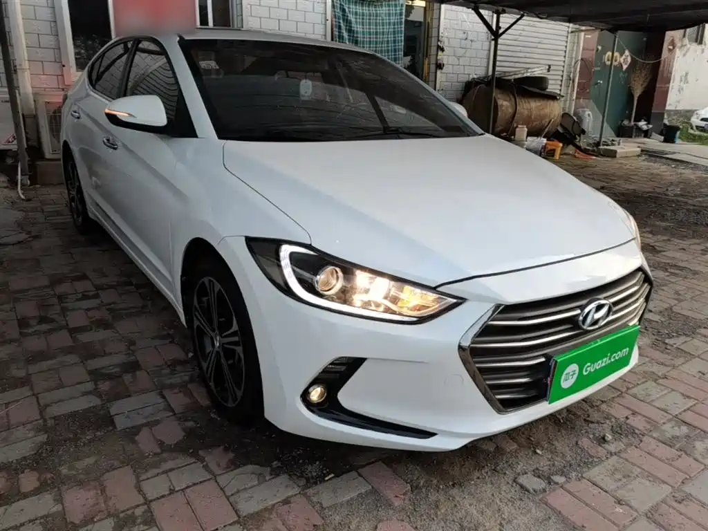 Hyundai Elantra 2018 1.4T DCT Dynamic·Vitality Model фото 4