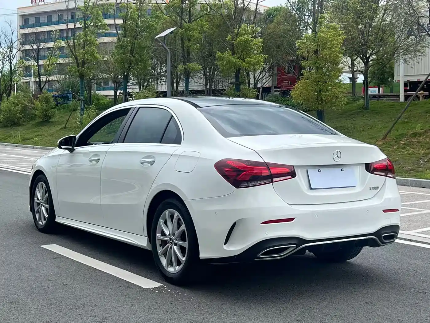 Mercedes-Benz A-Class 2020 A 200 L Sport Sedan фото 8