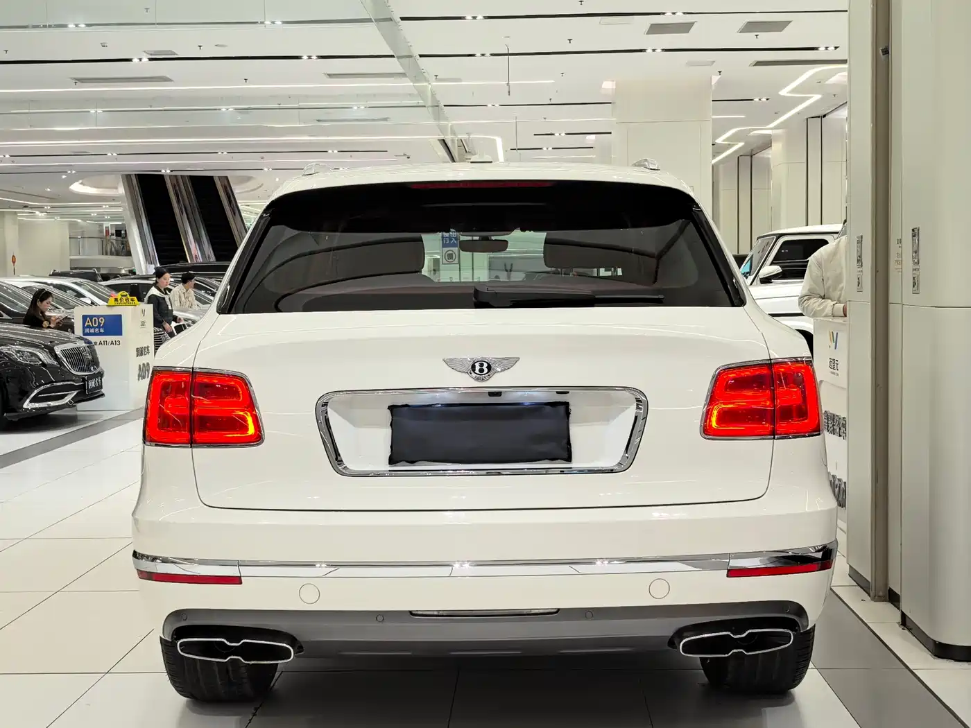 Bentley Bentayga 2021 4.0T V8 фото 17