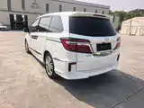 Фото 5 - Honda Elysion