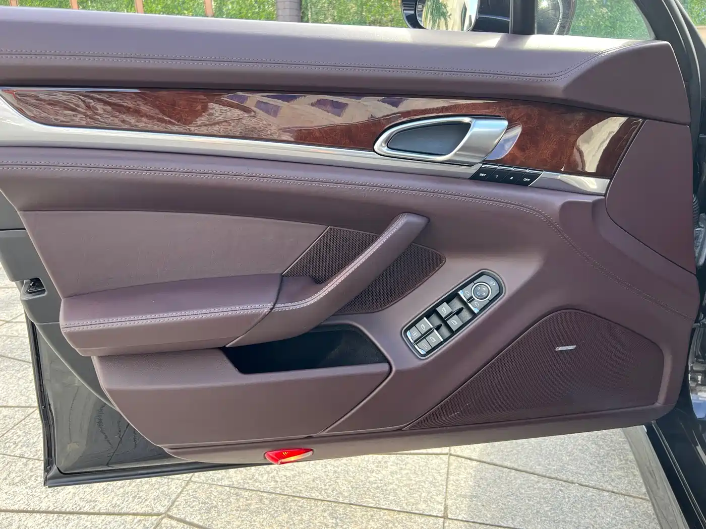Porsche Panamera 2010 Porsche Panamera Turbo 4.8T фото 21