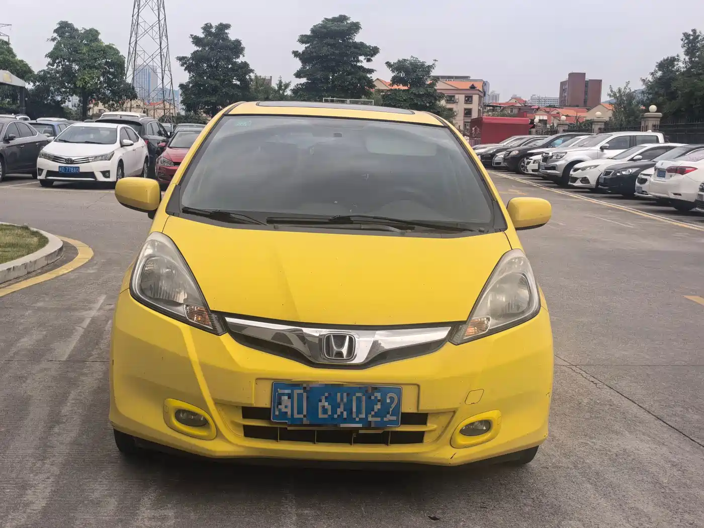 Фото 6 - Honda Fit