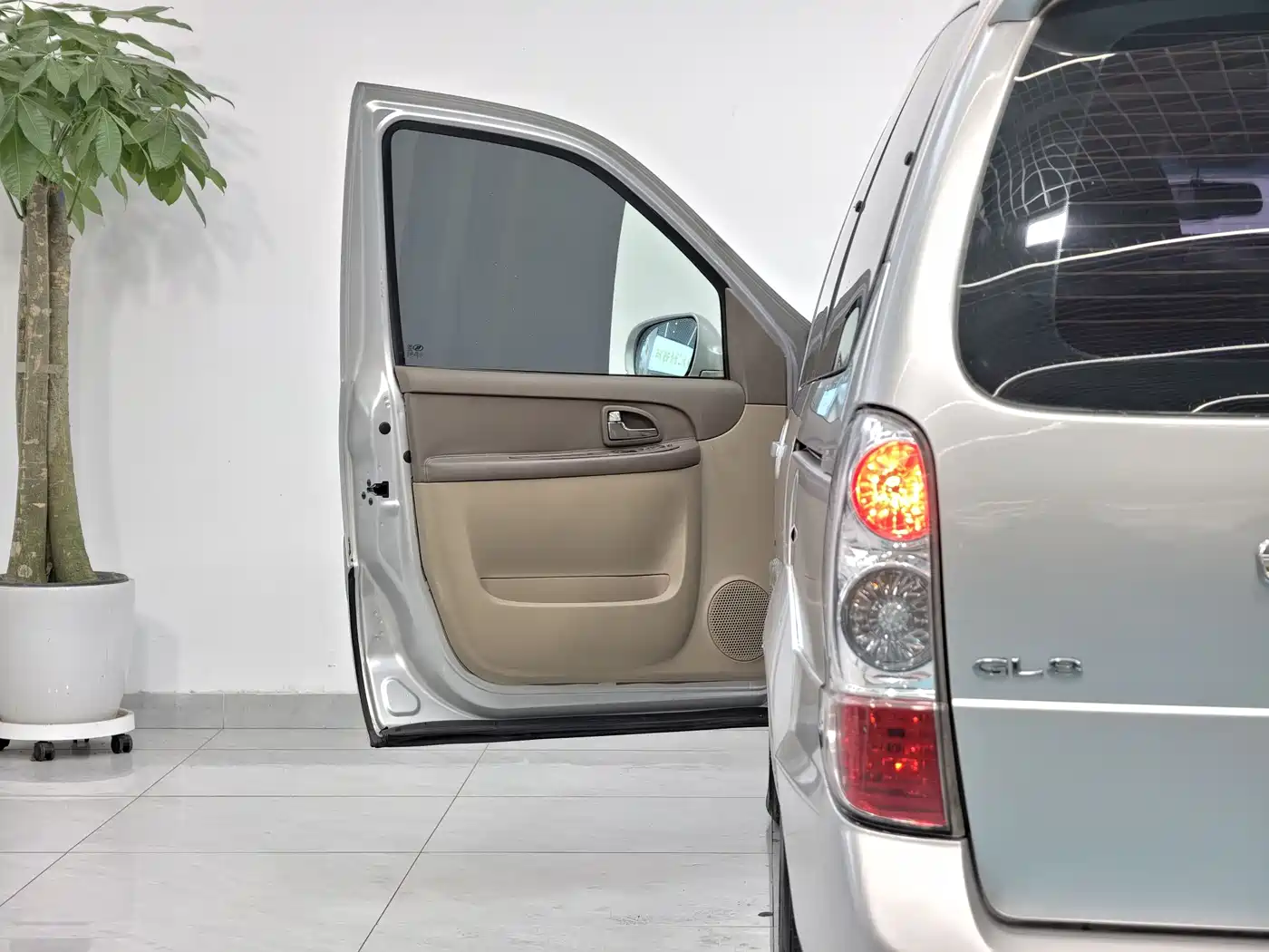 Buick GL8 2014 2.4L Classic Edition фото 10