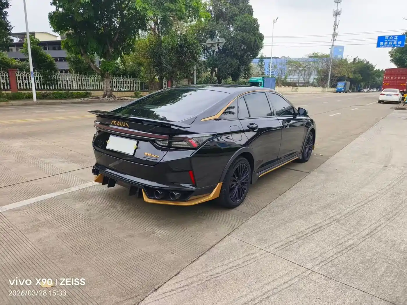 Dongfeng Aeolus Yixuan MAX 2022 2021 1.5T Dark Night Holy Light Edition (Hybrid)