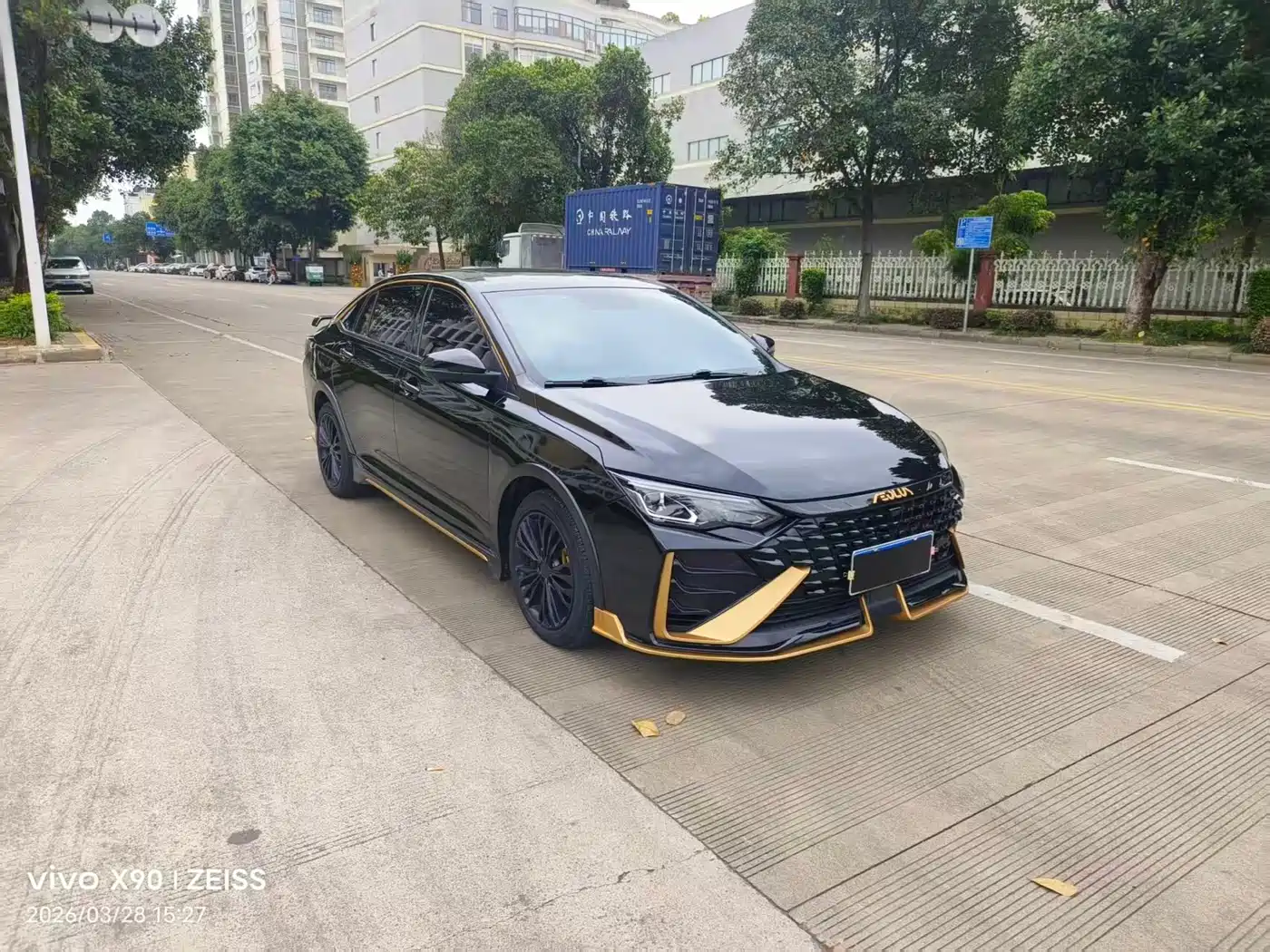 Dongfeng Aeolus Yixuan MAX 2022 2021 1.5T Dark Night Holy Light Edition (Hybrid)