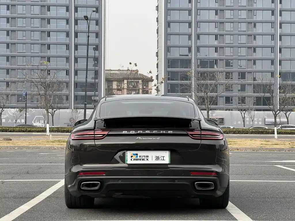 PORSCHE PANAMERA NEW ENERGY