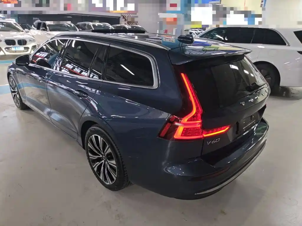 Volvo V60 2024 2023 B5 Smart Luxury Enjoyment Edition