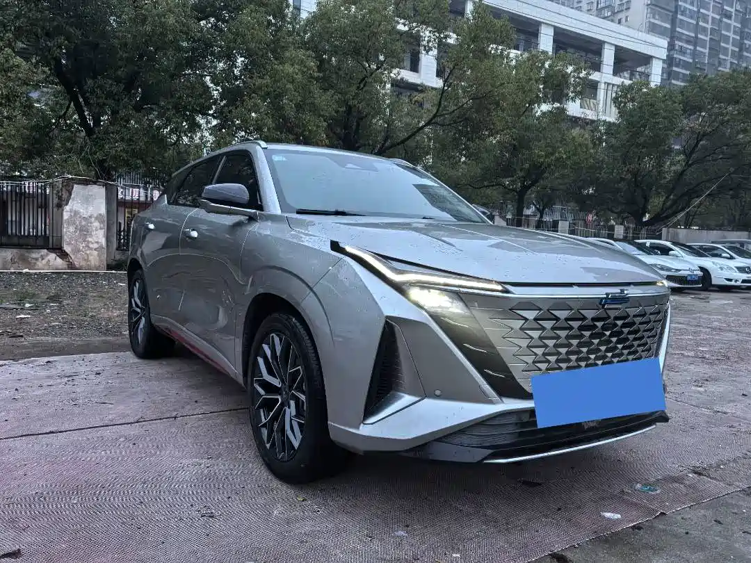 Changan Oshan Z6 2023 2022 Blue Whale 1.5T DCT Intelligent Enjoyment
