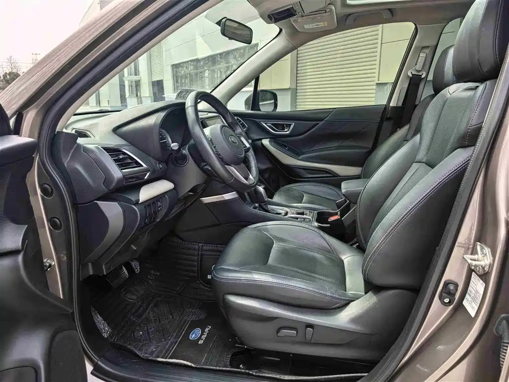 Subaru Forester 2022 2.0i AWD Luxury Edition фото 10