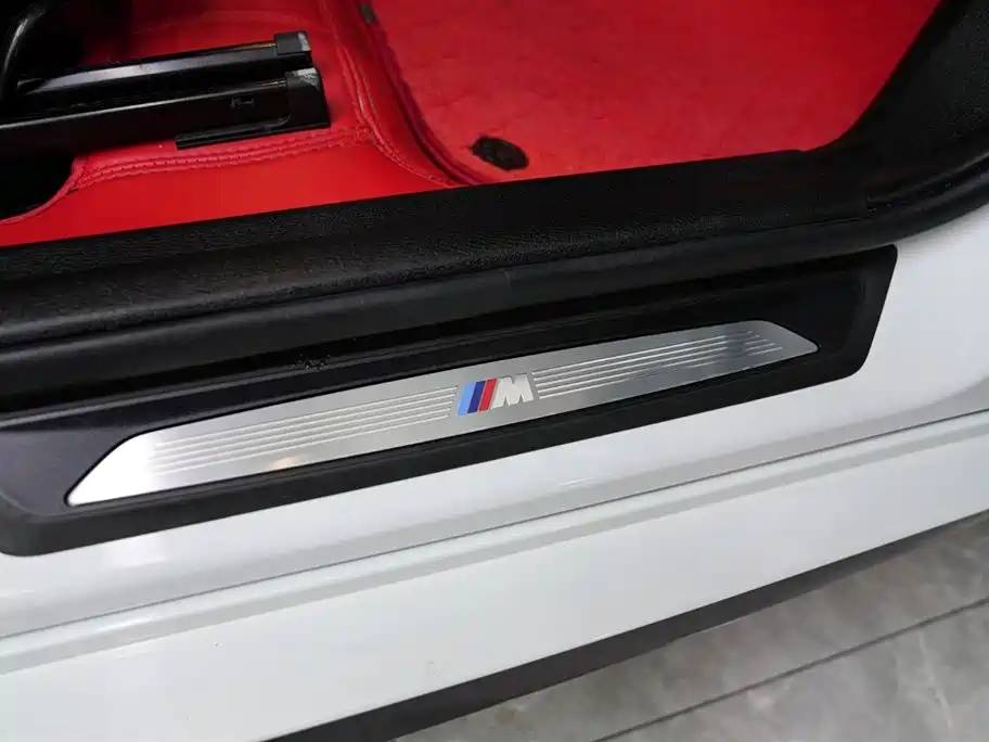 BMW X2 2023 sDrive25i M Sport Shadow Edition фото 16