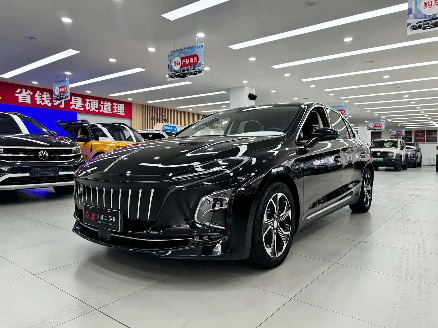 Hongqi E-QM5 2022