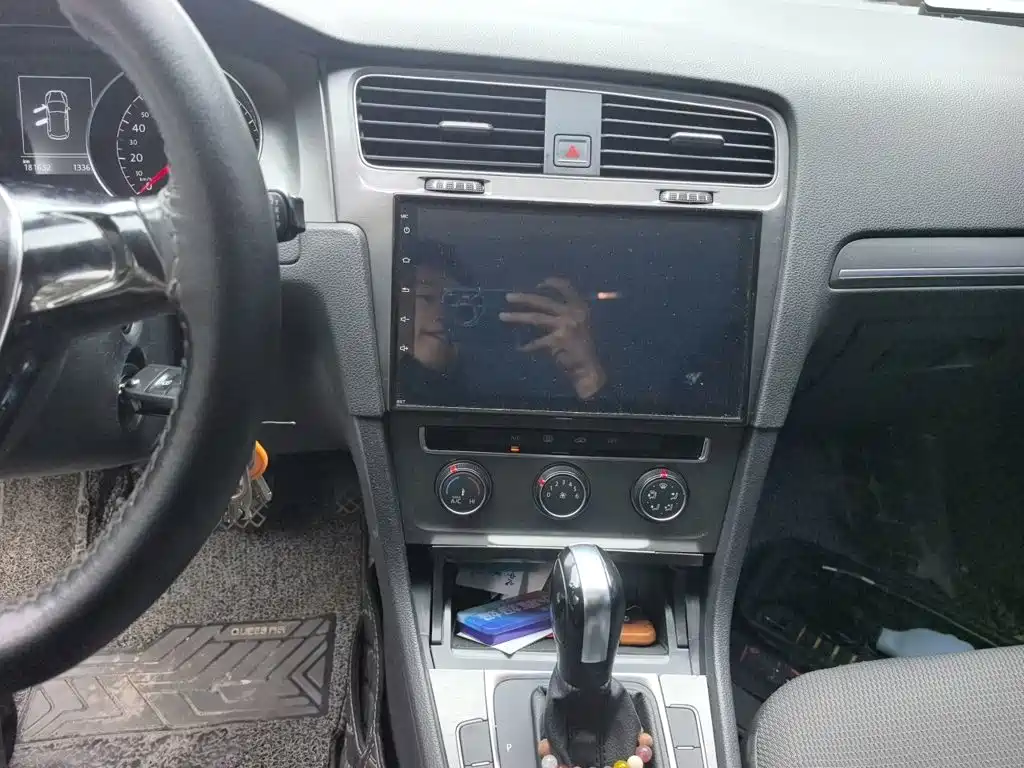 Фото 9 - Volkswagen Golf