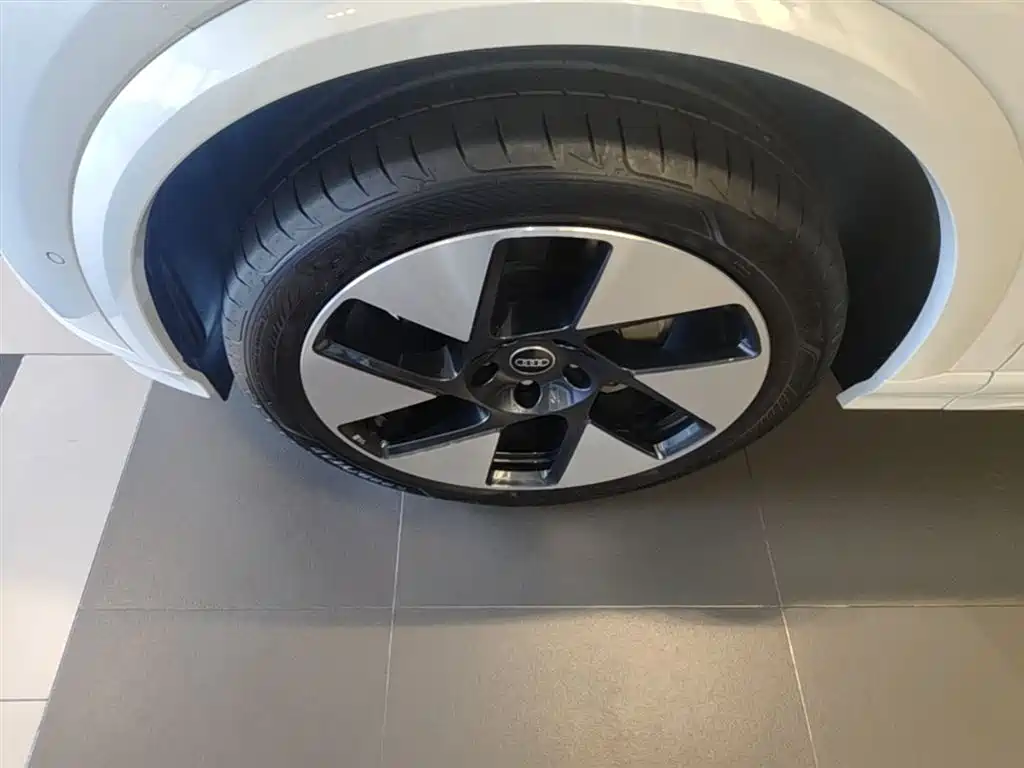 Audi Q6L e-tron 2025 Model Pioneer Edition фото 23