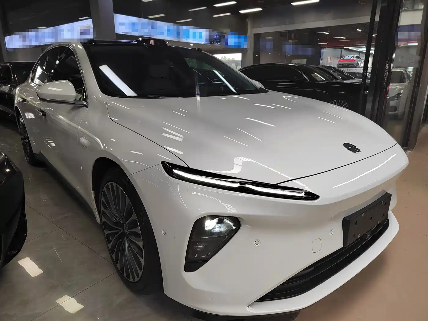 2025 NIO ET7