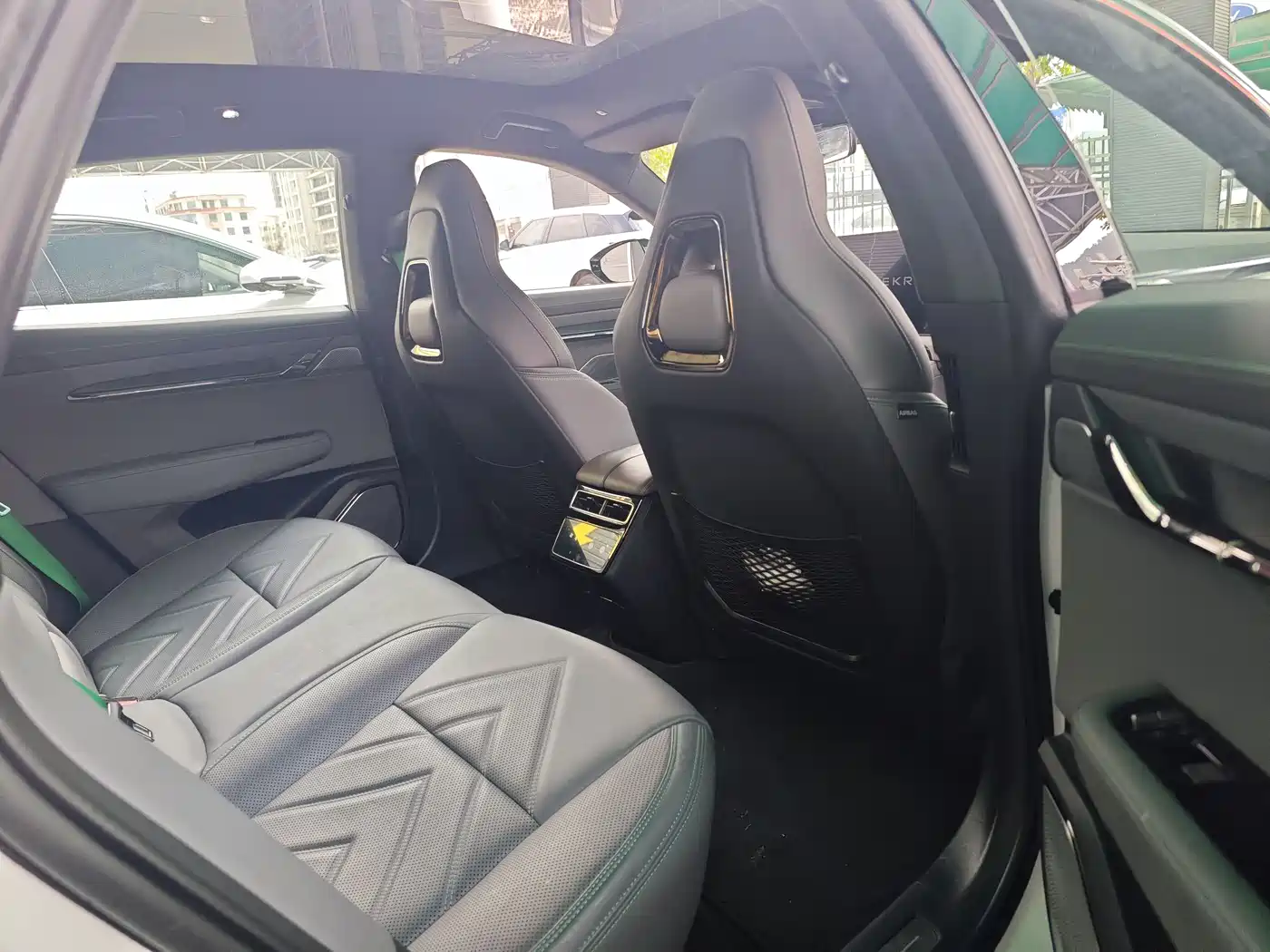 ZEEKR EXTREME KRYPTON 001