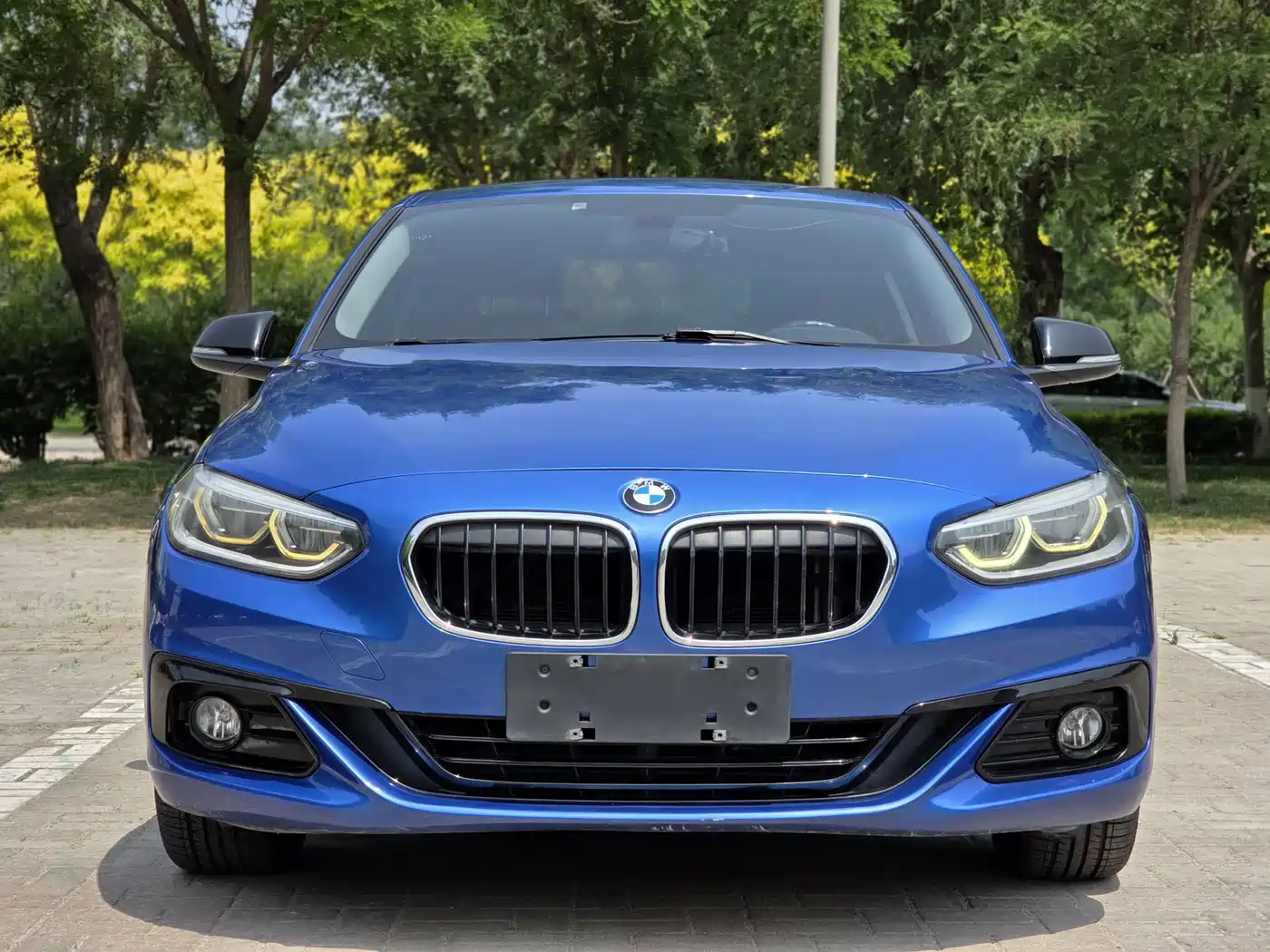 BMW 1 Series 2017 118i Sport фото 2