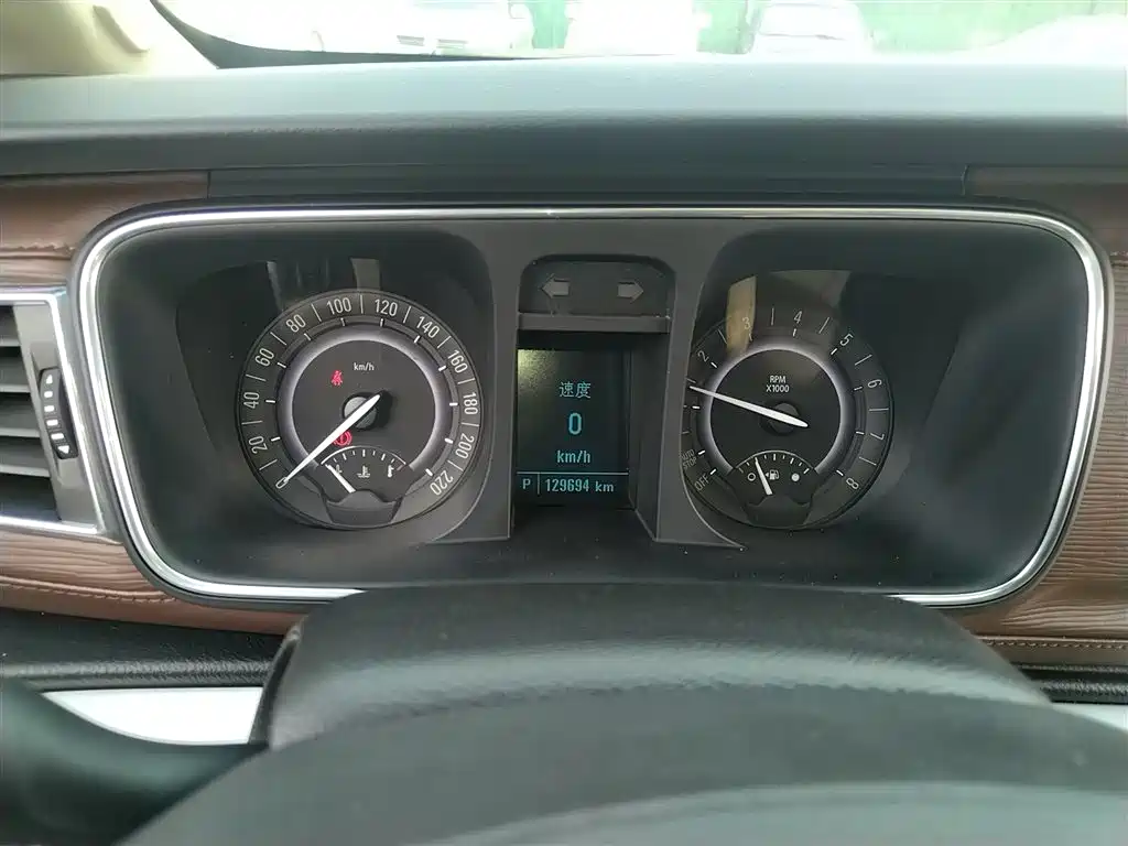 Buick GL8 2017 25S Premium Model China V фото 8