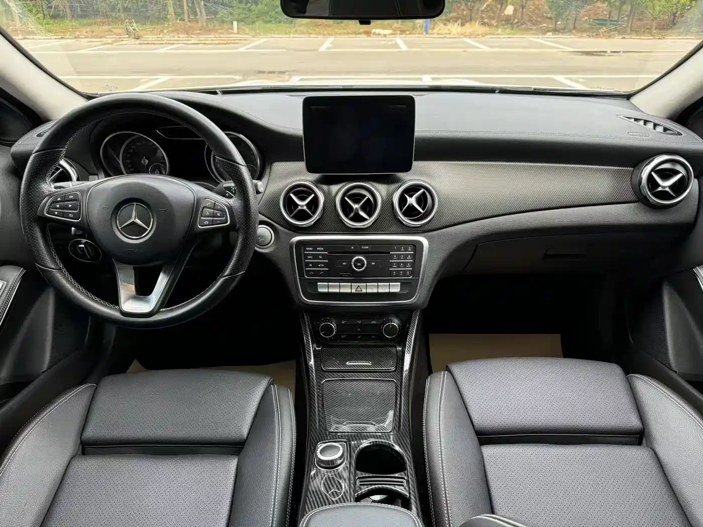 Mercedes-Benz GLA 2017 GLA 200 Fashion фото 15