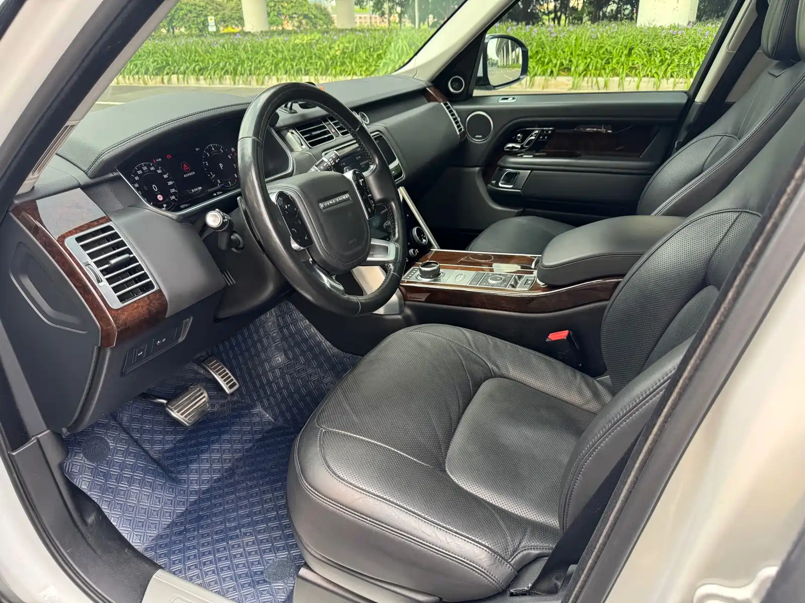 Фото 7 - Land Rover Range Rover
