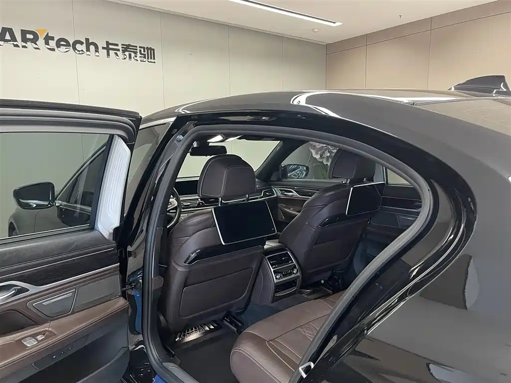 BMW 7 Series 2018 730Li Premium Type M Sport Package фото 24