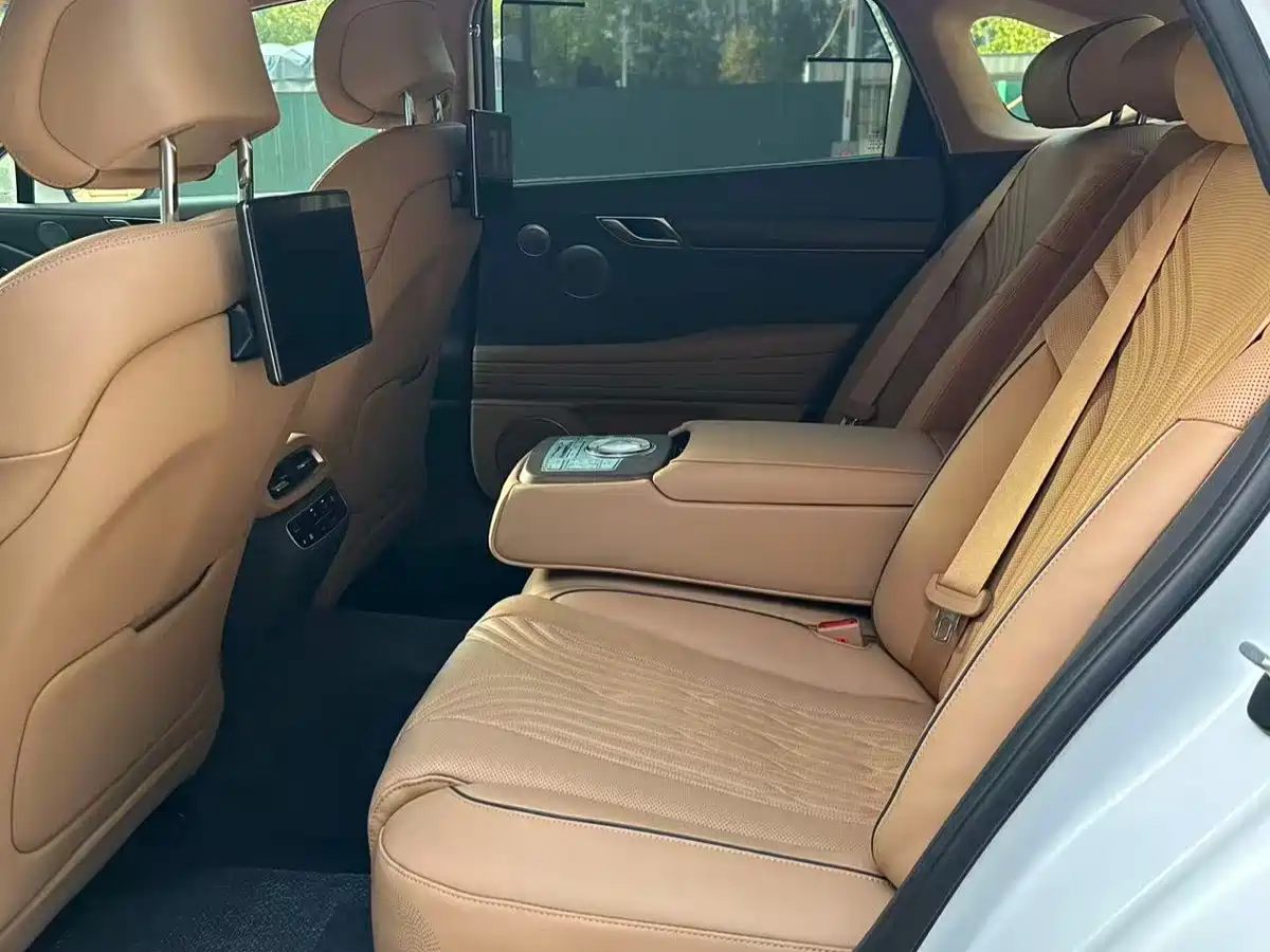 Genesis G80 2021 2.5T AWD Flagship Edition фото 8