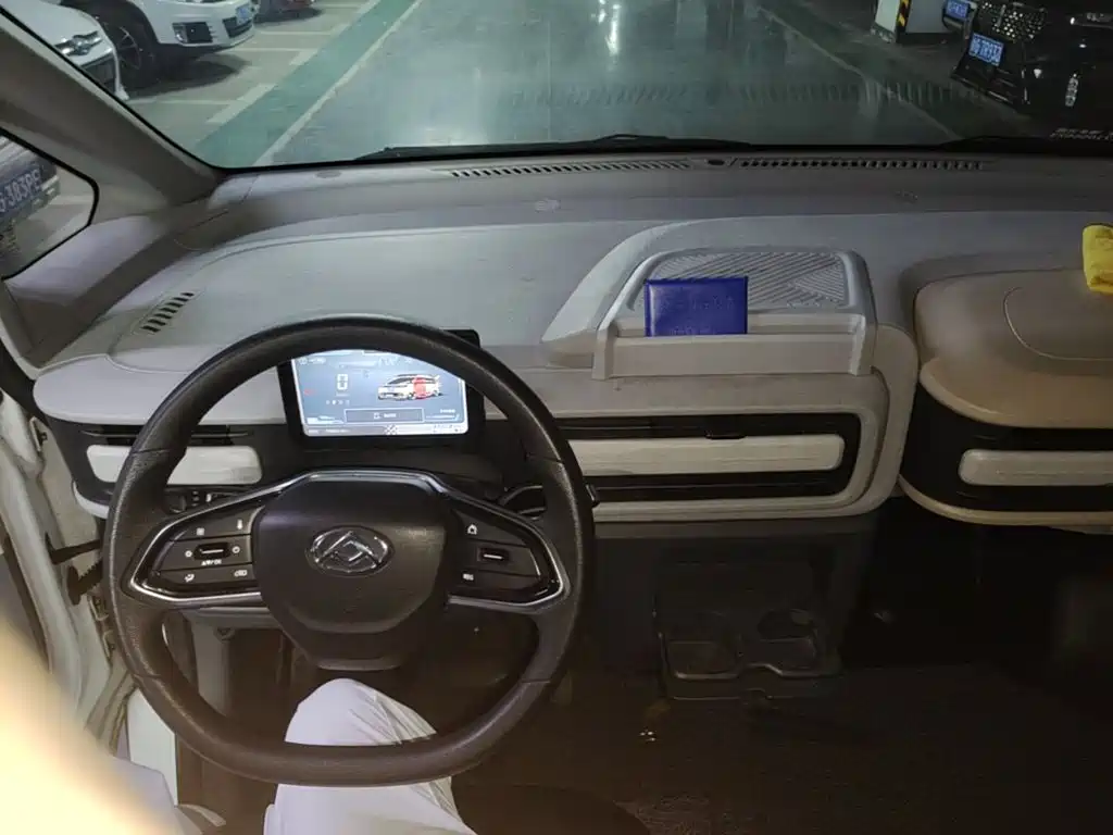 2025 Maxus Dana V1