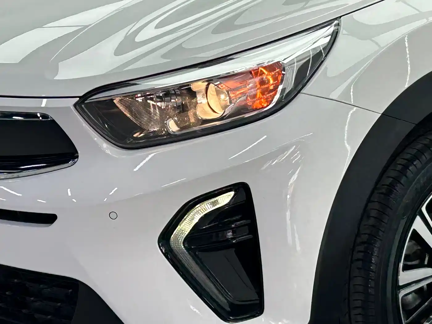 Kia KX1 2021 1.4L CVT Fun Sunroof Version фото 8