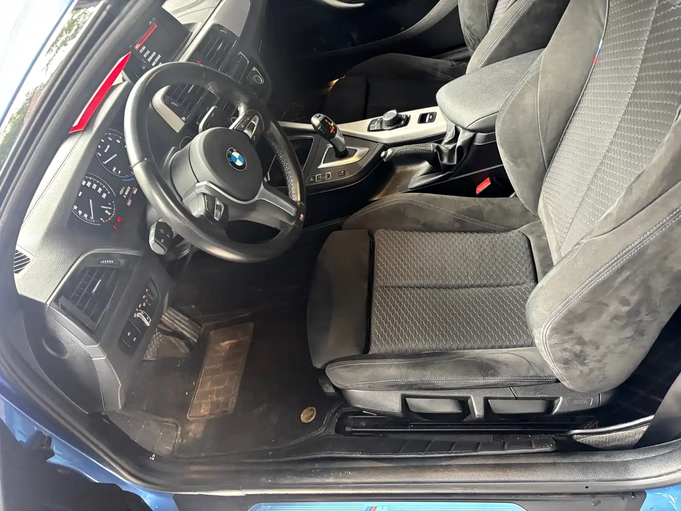 BMW 2 Series (Import) 2018 225i Convertible Coupe Premium M Sport Package фото 4