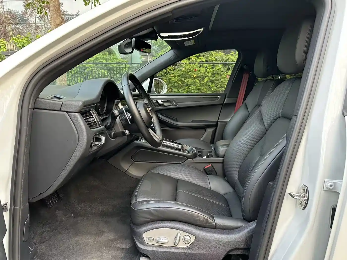 Porsche Macan 2022 Macan 2.0T фото 4