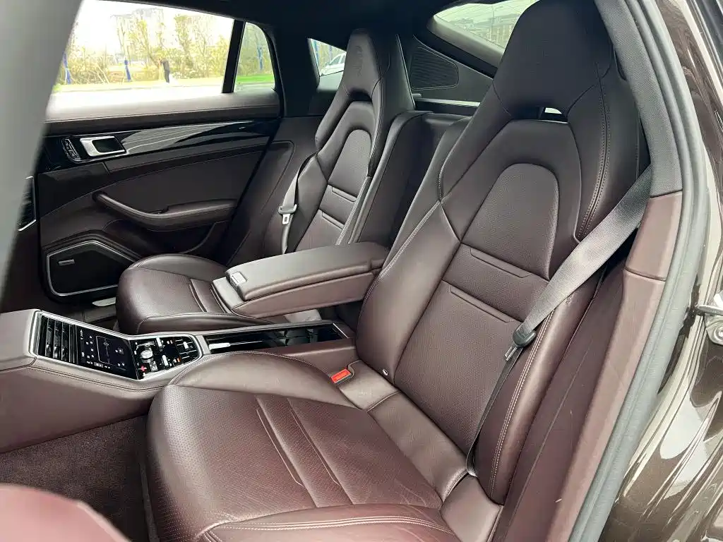 PORSCHE PANAMERA NEW ENERGY