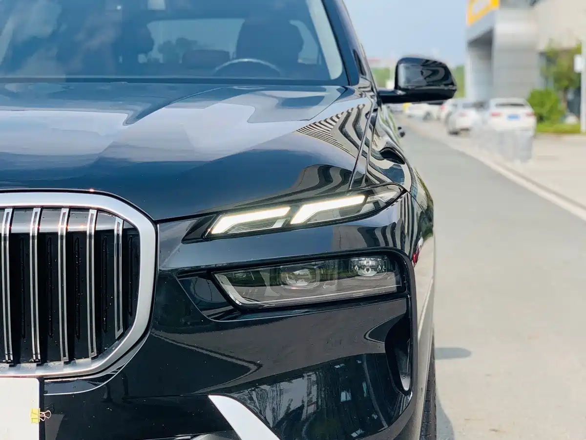 BMW X7 2024 2023 xDrive40i Leading Luxury Package