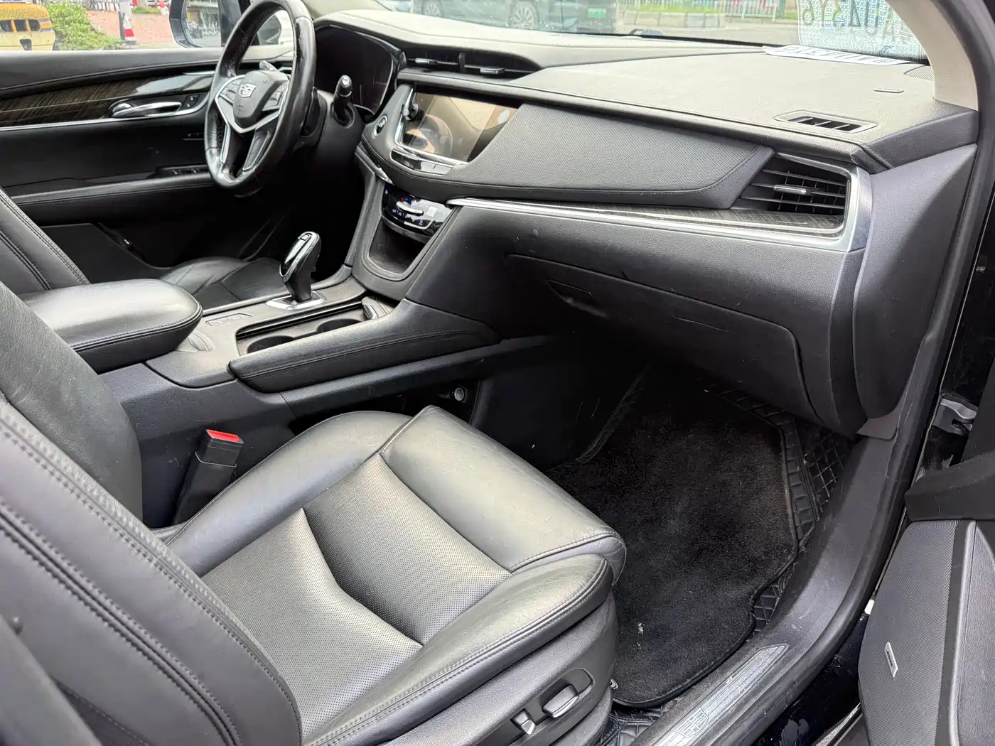 Cadillac XT5 2016 25T Luxury Model фото 9