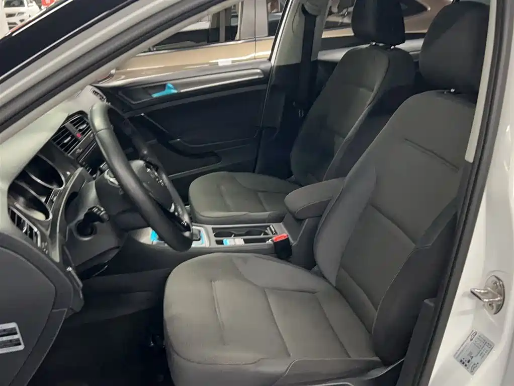 Volkswagen Golf 2015 1.4TSI Automatic Comfort фото 6