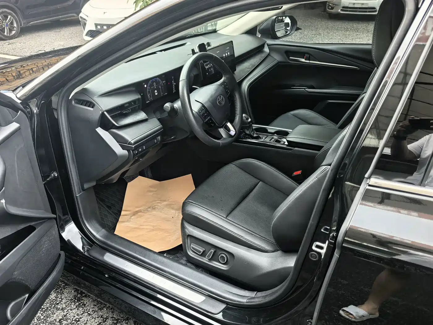 Toyota Camry 2025 2024 2.0GVP Luxury Edition