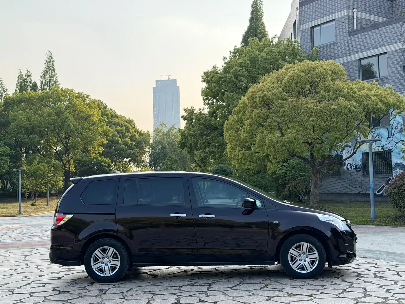 Mazda 8 2015 2013 2.5L Elite