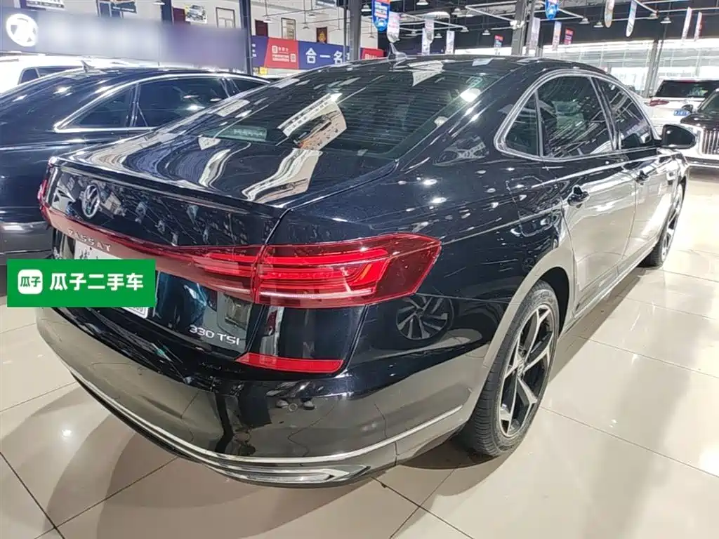 Volkswagen Passat 2023 330TSI Starlight Elite Edition фото 7