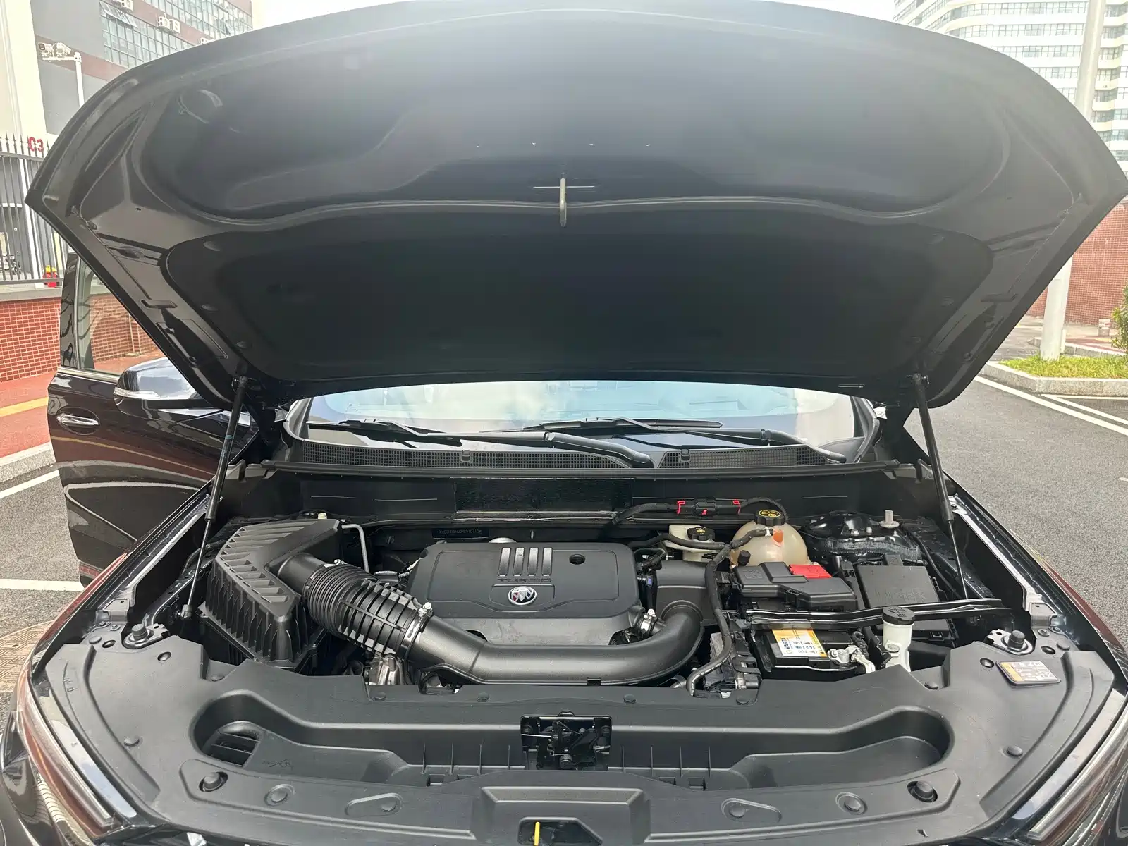 Photo 19 - Buick Enclave