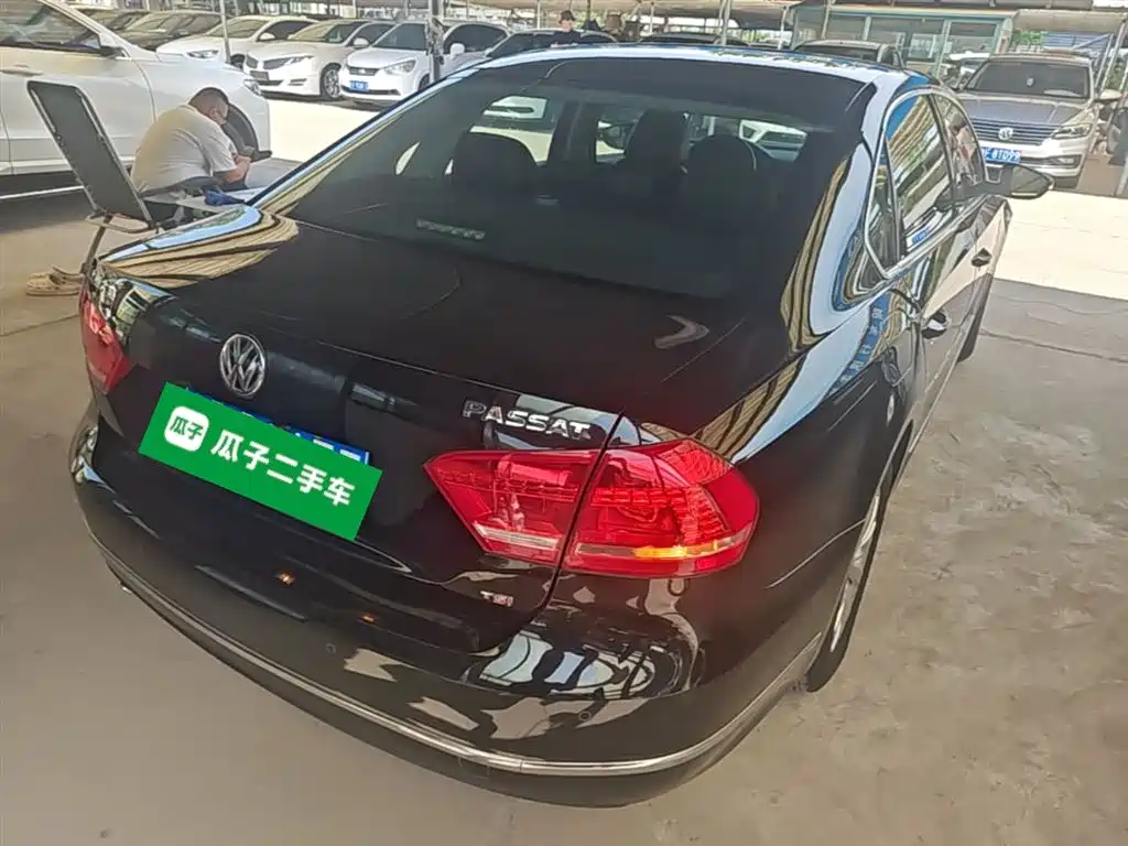 Volkswagen Passat 2015 1.8TSI DSG Honor Edition фото 7