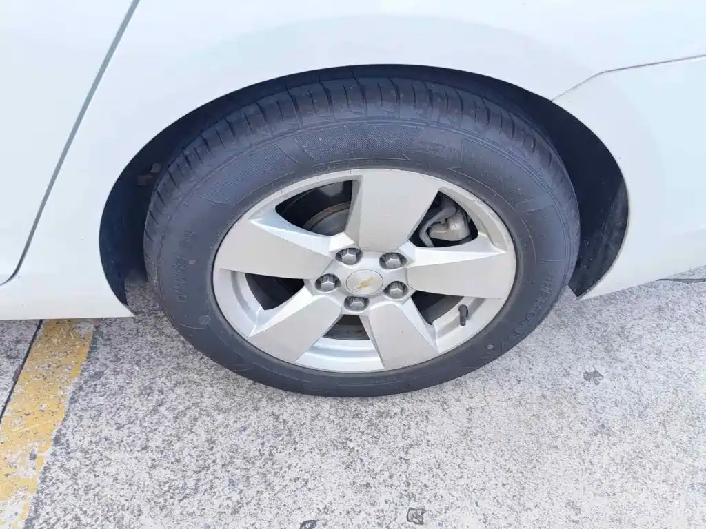 Фото 7 - Chevrolet Malibu