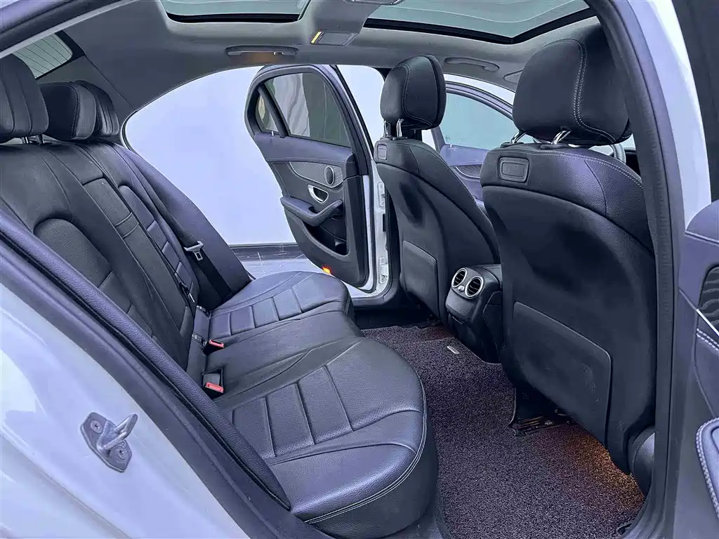 Mercedes-Benz C-Class 2017 C 200 L Sport фото 11