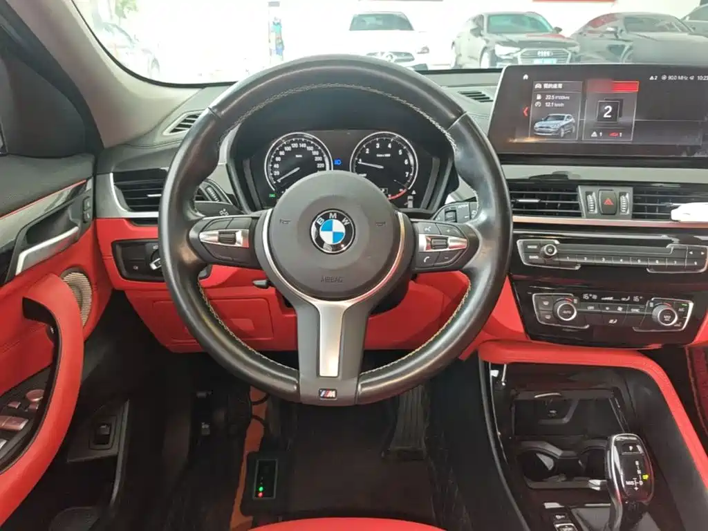 BMW X2 2024 2023 sDrive25i M Sport Shadow Edition