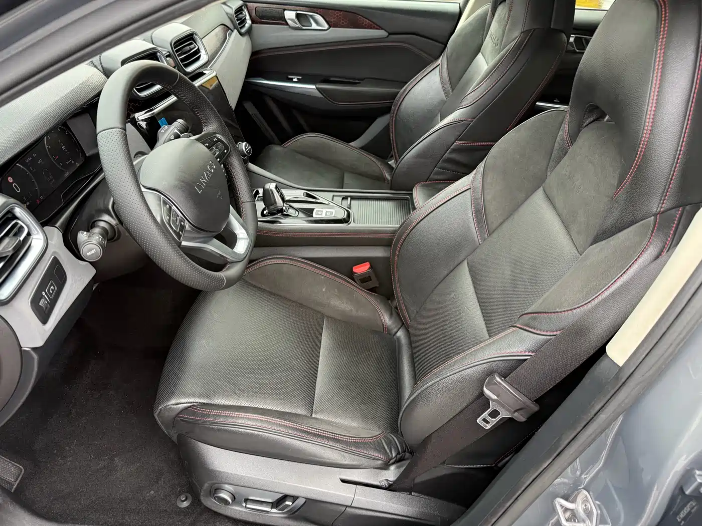Lynk & Co 02 2019 High Energy Edition 2.0T Automatic 2WD Power Pro China VI фото 8
