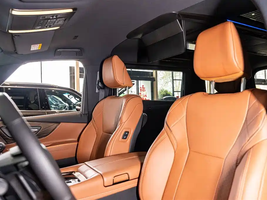 Toyota Alphard 2024 Hybrid 2.5L Ultimate Enjoyment Edition фото 7