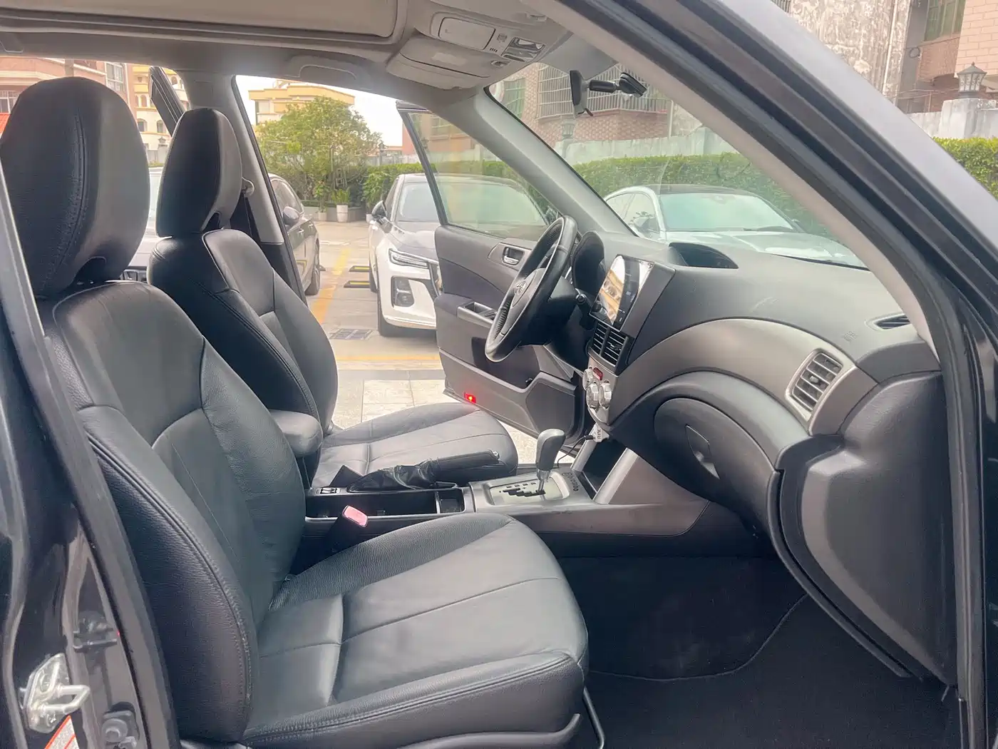 Subaru Forester 2012 Classic 2.0XS Auto Luxury Edition фото 9