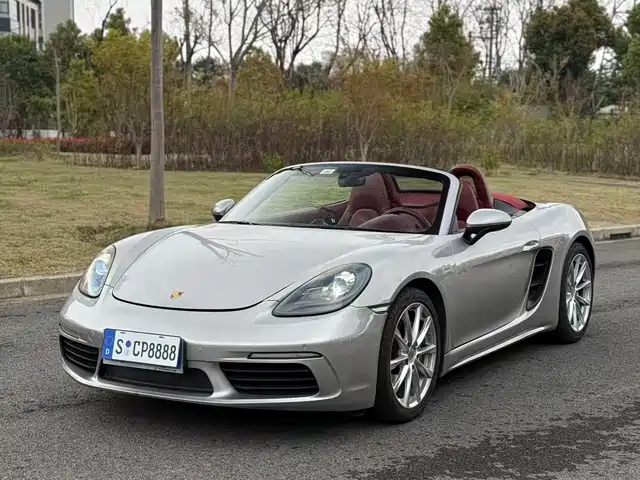 PORSCHE 718