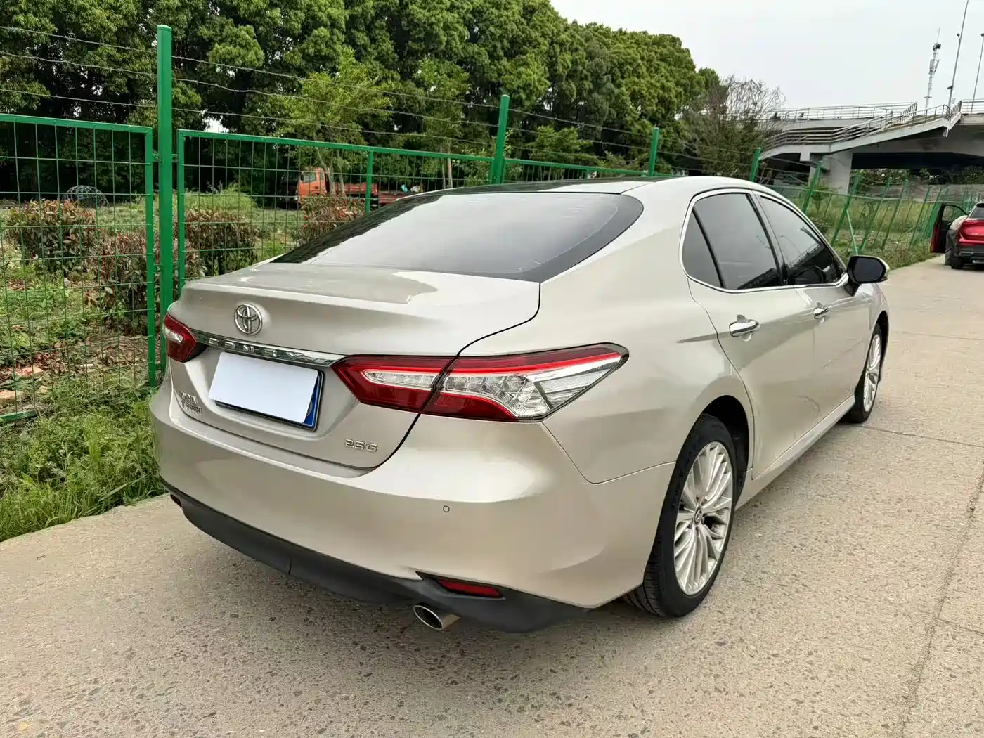 Toyota Camry 2018 2.5G Luxury Edition фото 18