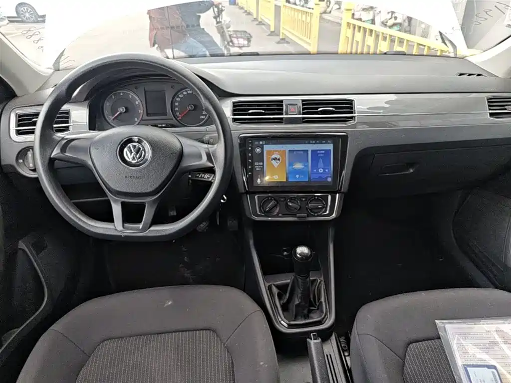 Volkswagen Santana 2017 Gran Santana 1.4L Manual Trendline фото 10