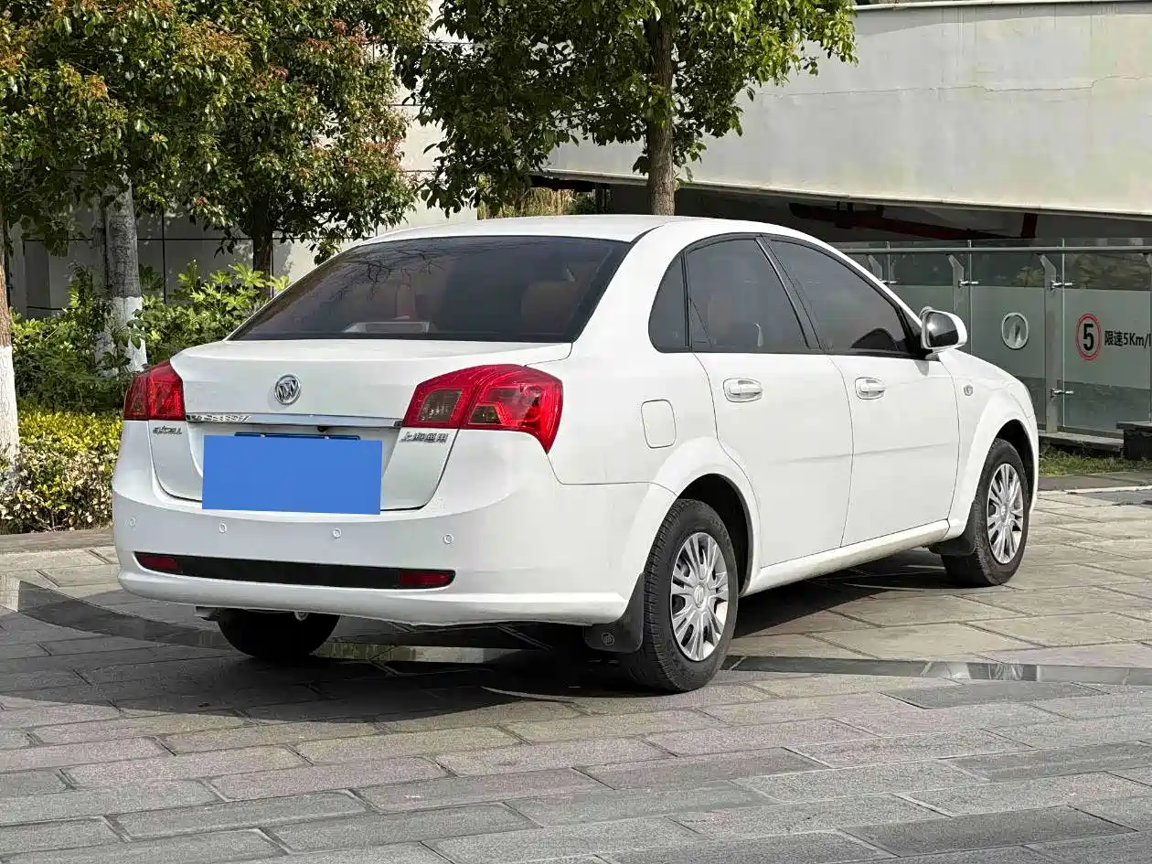 Buick Excelle 2015 1.5L Automatic Classic фото 4